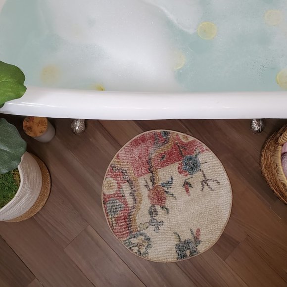 025 - YVONNE - Picture 3 of 3